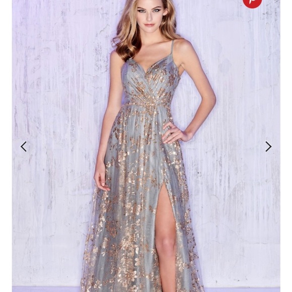 Colette mom cheri
Gray and rose gold are size 16 - Picture 2 of 3